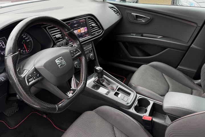 Hvid Seat Leon fra 2018