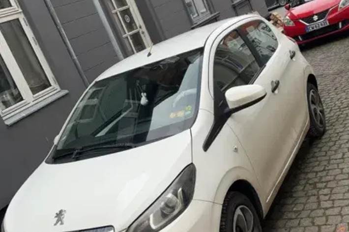 Hvid Peugeot 108 fra 2014