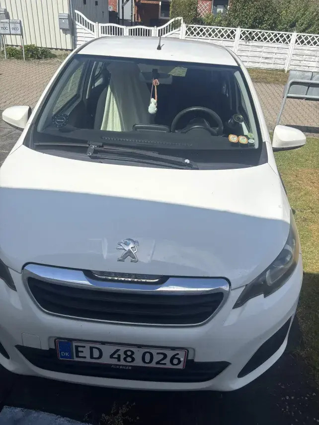 Hvid Peugeot 108 fra 2014