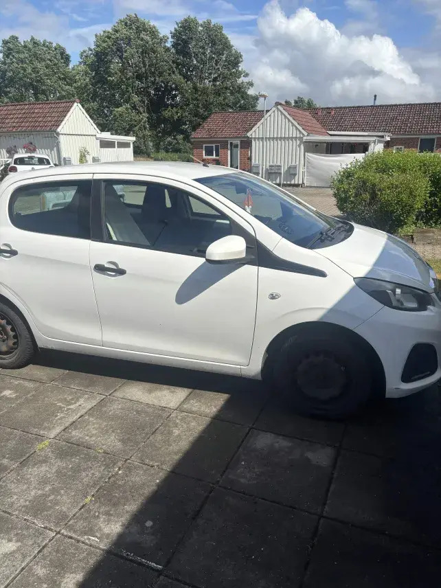 Hvid Peugeot 108 fra 2014