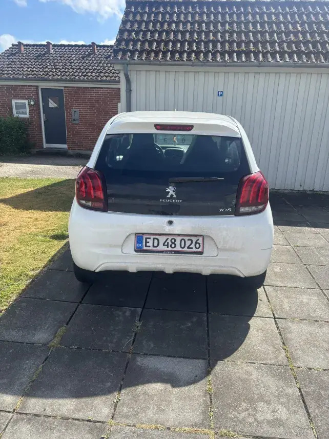 Hvid Peugeot 108 fra 2014