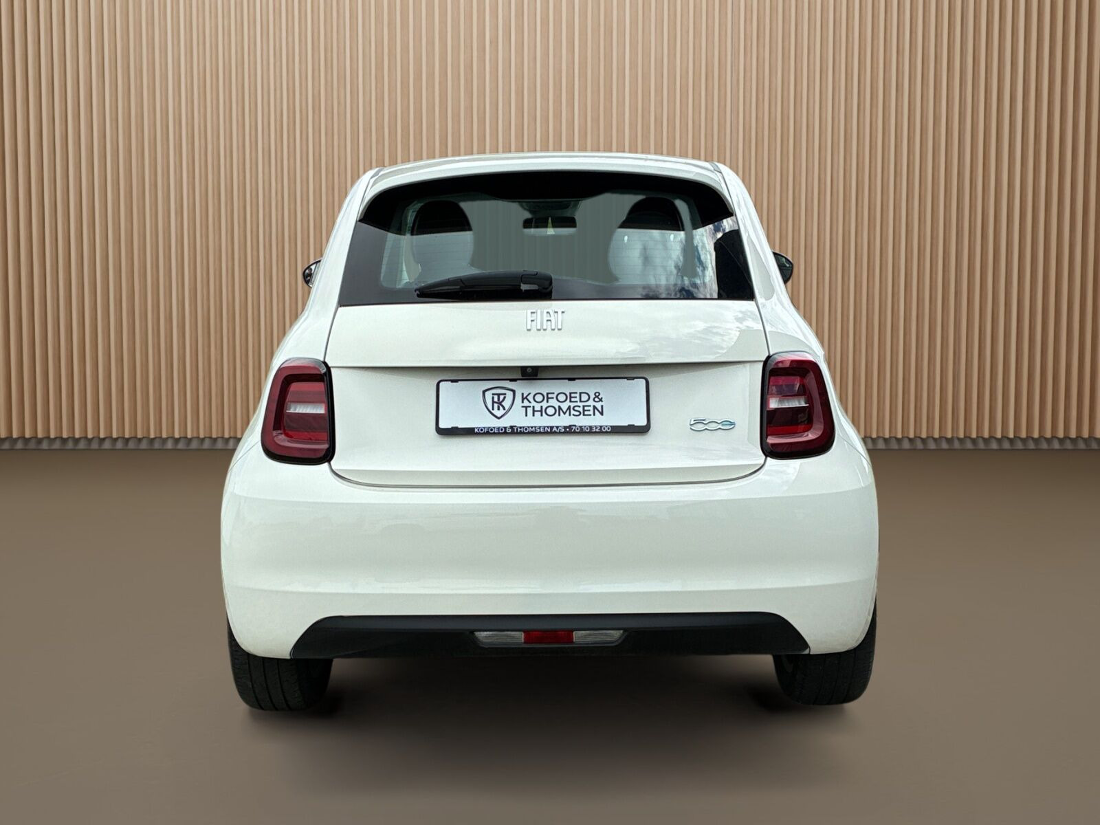 Hvid Fiat 500e fra 2022