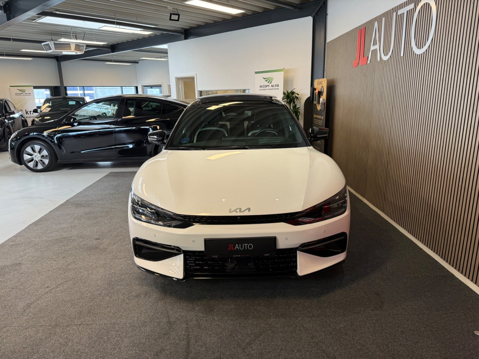 Hvid Kia EV6 fra 2023