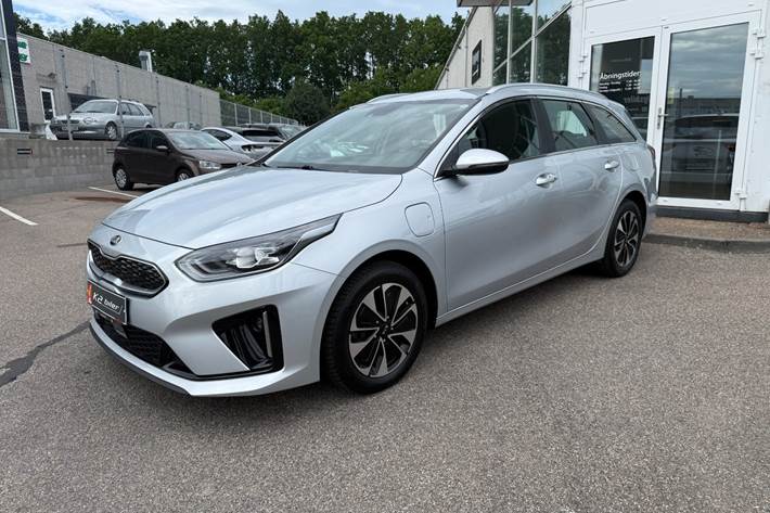 Sølv Kia Ceed fra 2021