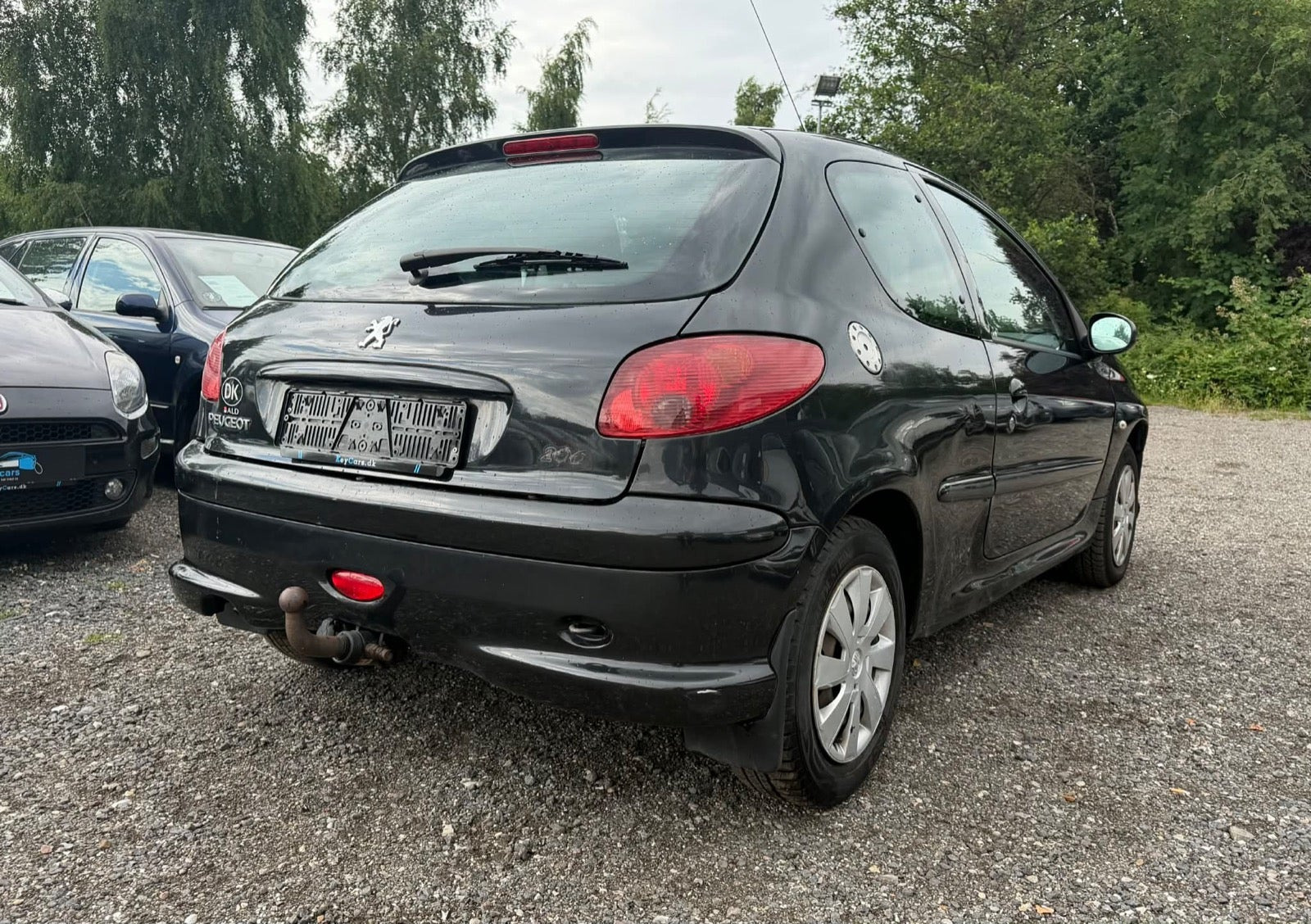 Sort Peugeot 206 fra 2005