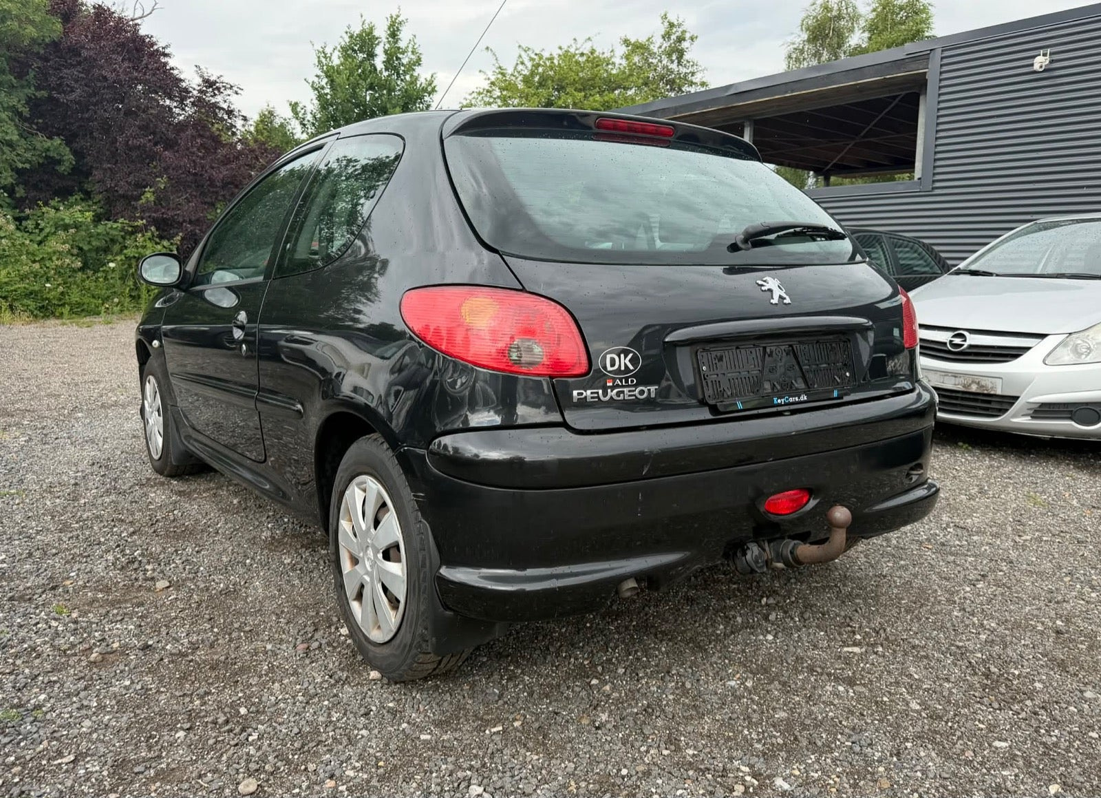 Sort Peugeot 206 fra 2005