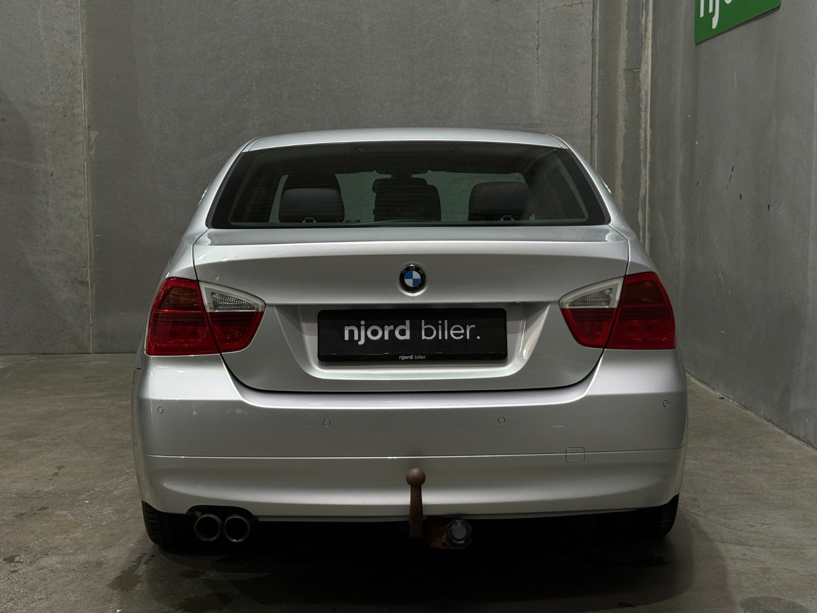 undefined BMW 325i fra 2008