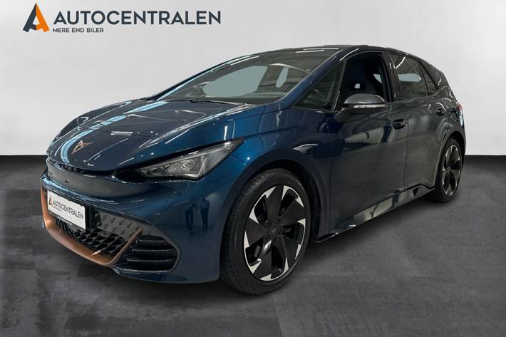 Blå Cupra Born fra 2023 set udefra