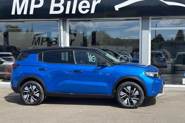 Blå Opel Frontera fra 2025