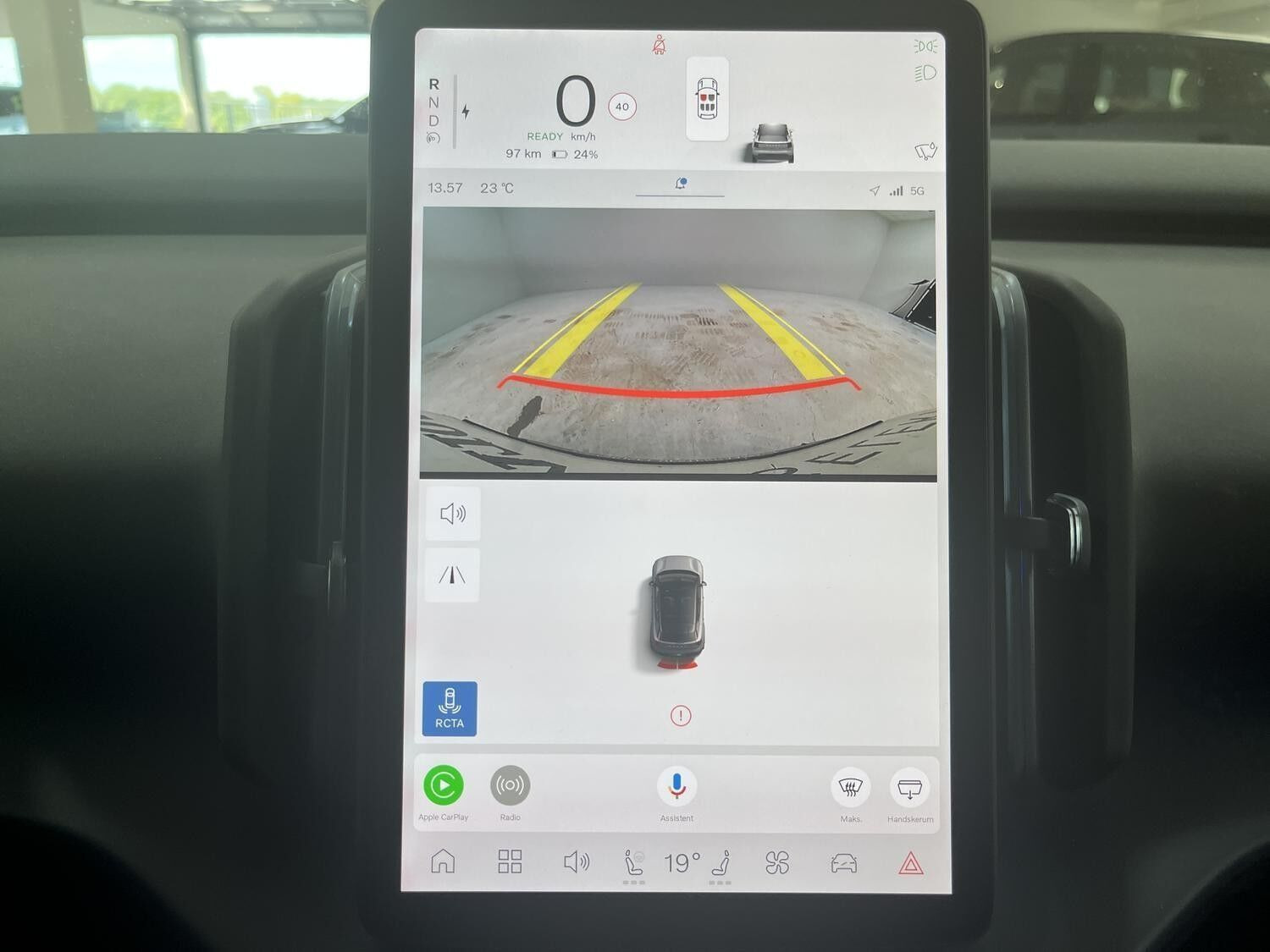 Grå Volvo EX30 fra 2025