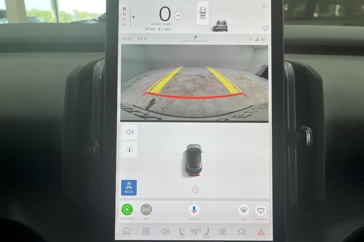 Grå Volvo EX30 fra 2025
