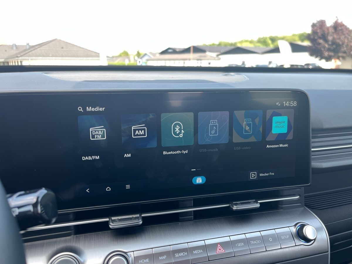 Rød Hyundai Kona fra 2025