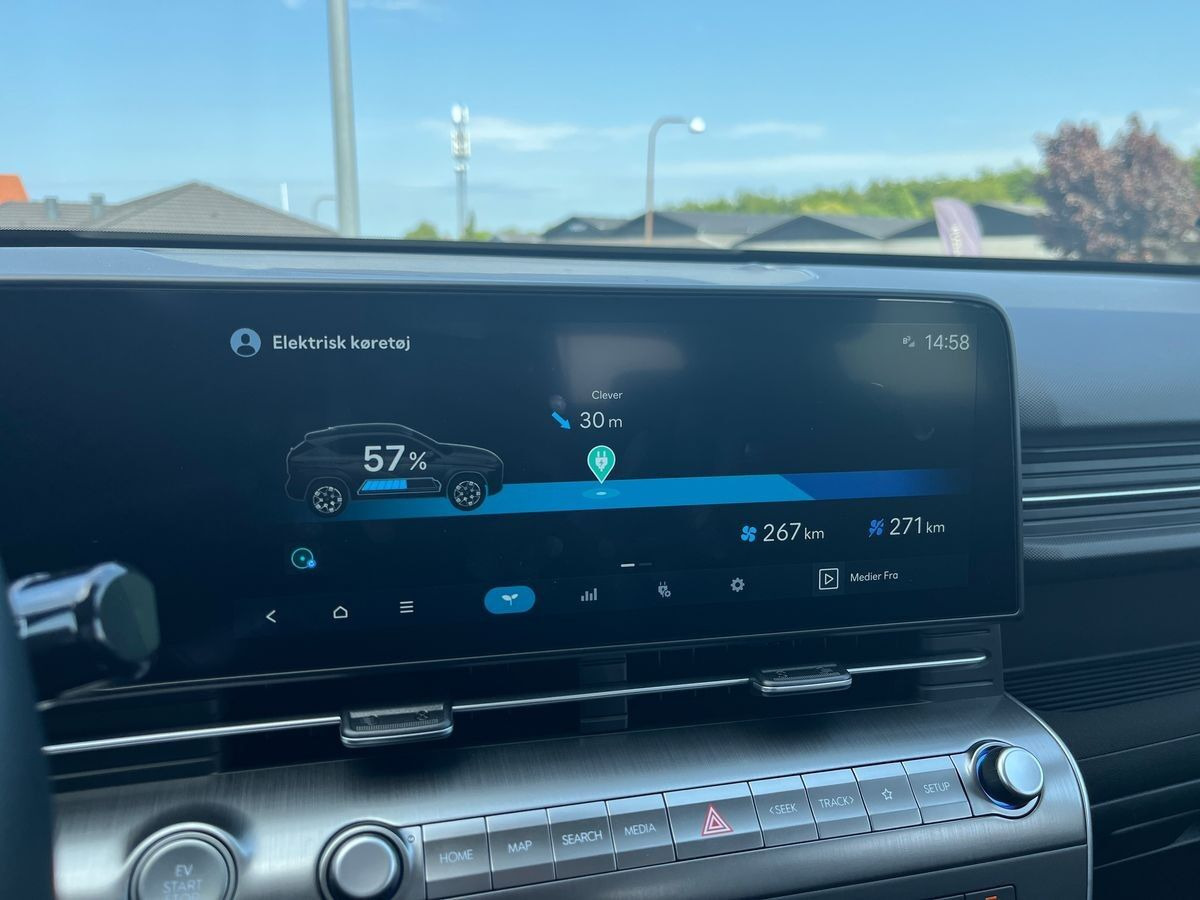Rød Hyundai Kona fra 2025