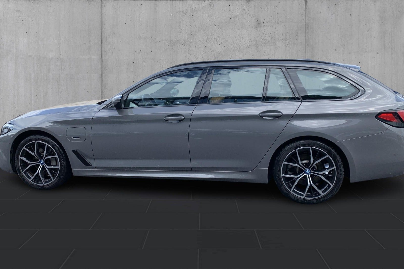 undefined BMW 530e fra 2022