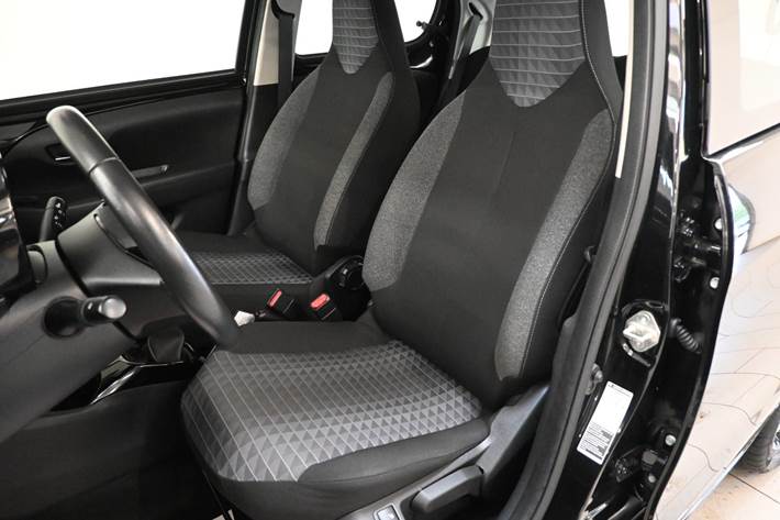 Sort Peugeot 108 fra 2022