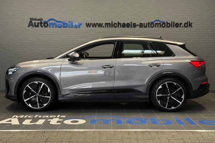 Grå Audi Q4 e-tron fra 2022