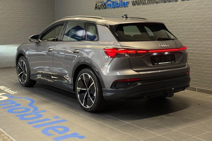 Grå Audi Q4 e-tron fra 2022