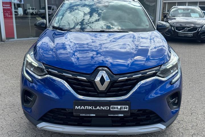 Blå Renault Captur fra 2021