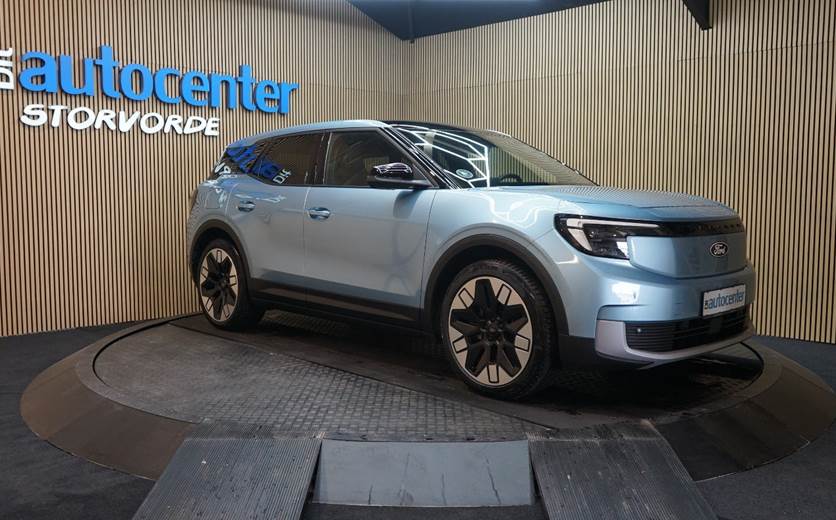 Ford Explorer 77 Premium Extended Range
