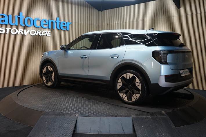 Blå Ford Explorer fra 2025