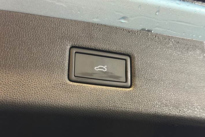 Blå Ford Explorer fra 2025