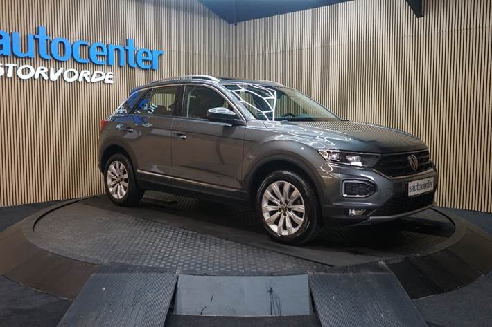 Grå VW T-Roc fra 2021