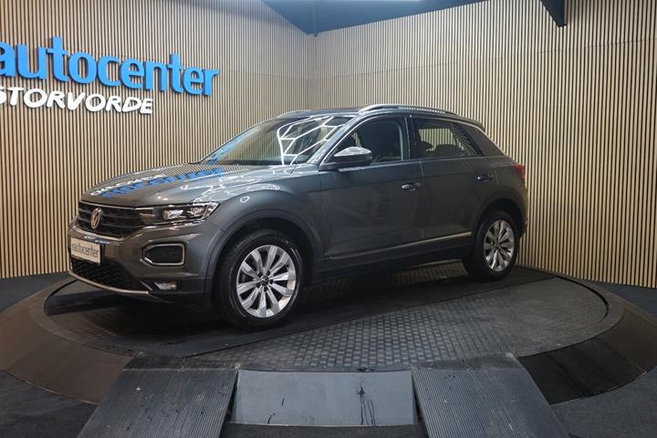 Grå VW T-Roc fra 2021