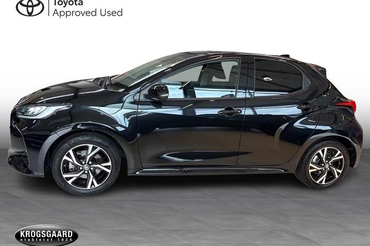 Sort Toyota Yaris fra 2025