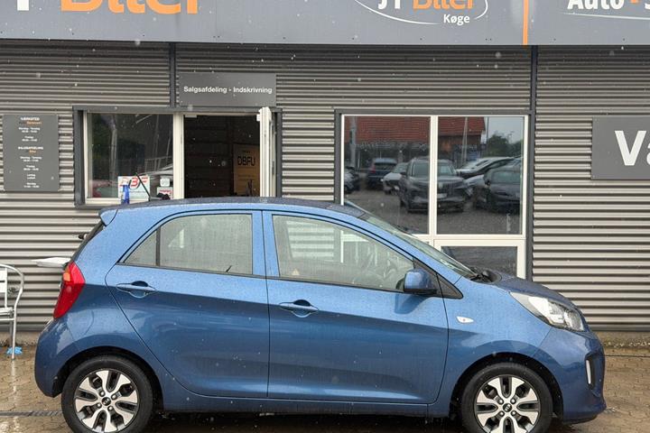 Blå Kia Picanto fra 2017