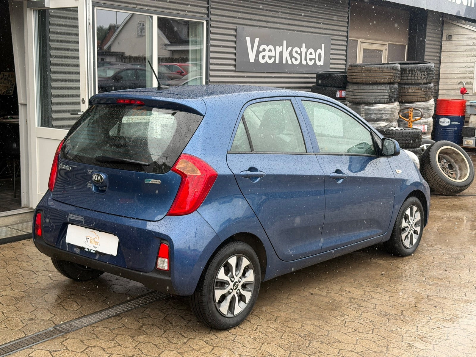 Blå Kia Picanto fra 2017