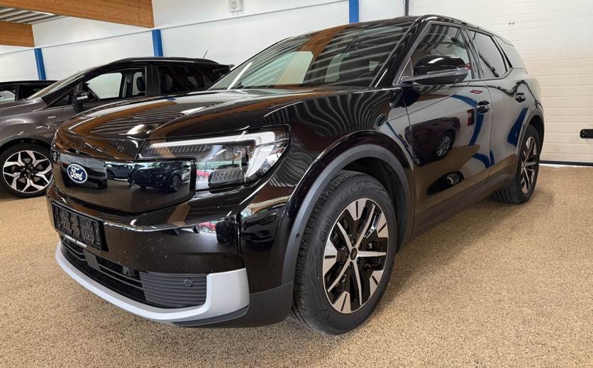 Ford Explorer 77 Select Extended Range