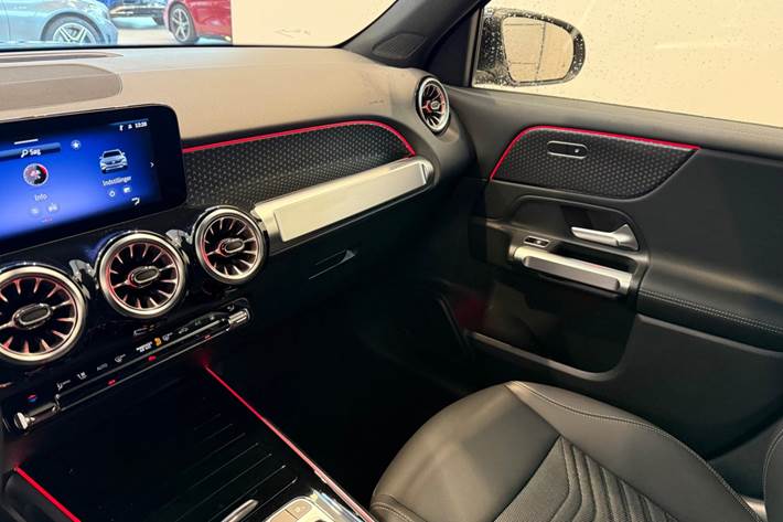 Sort Mercedes EQB250+ fra 2026