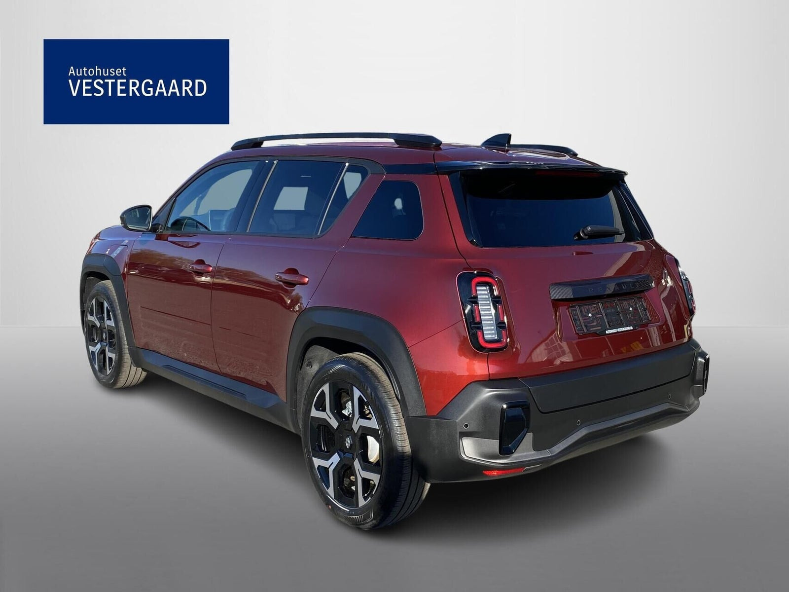 Rød Renault 4 E-Tech fra 2026