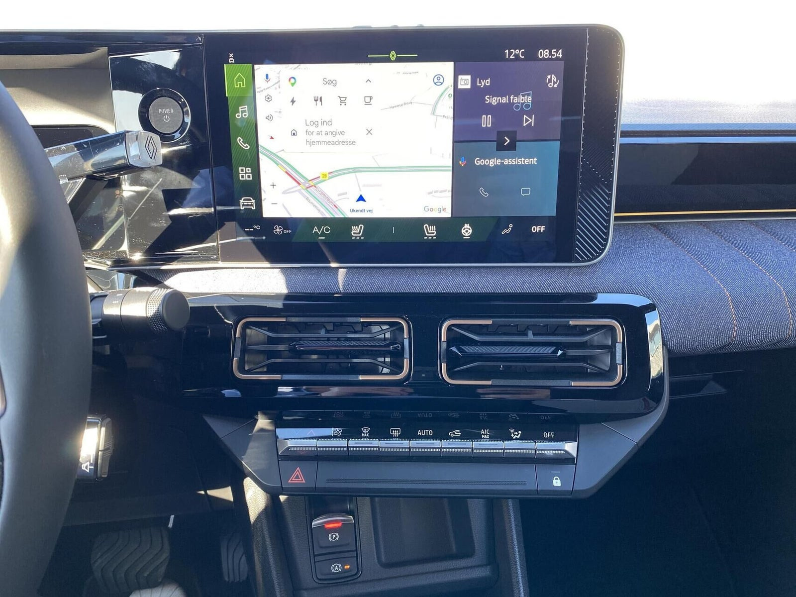Rød Renault 4 E-Tech fra 2026