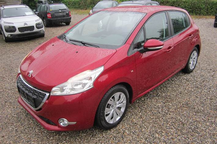 undefined Peugeot 208 fra 2012