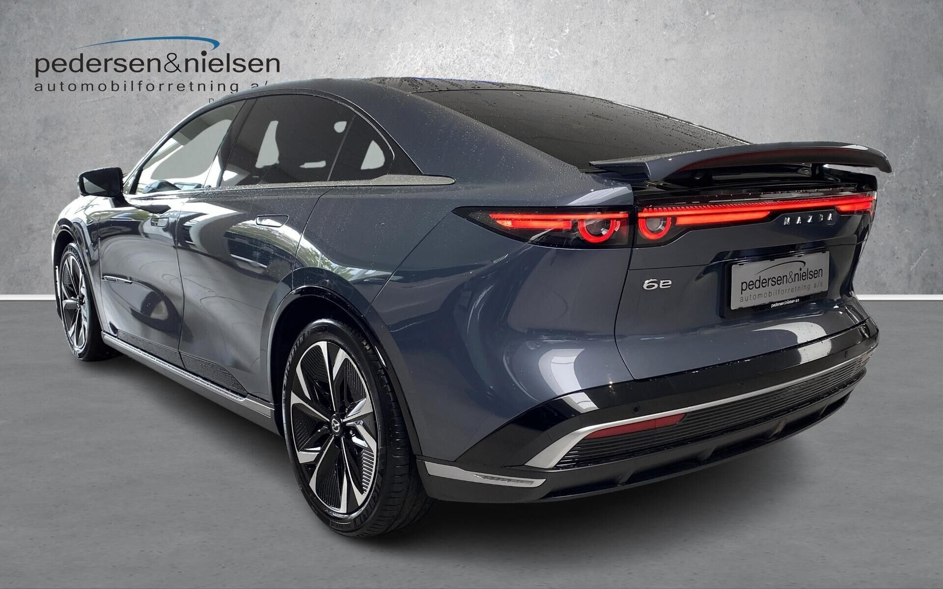 undefined Mazda 6e fra 2025
