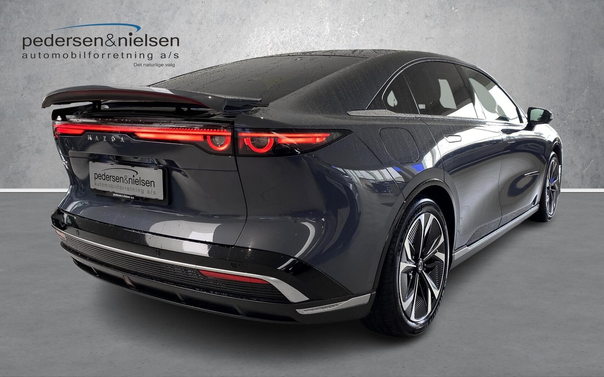 undefined Mazda 6e fra 2025