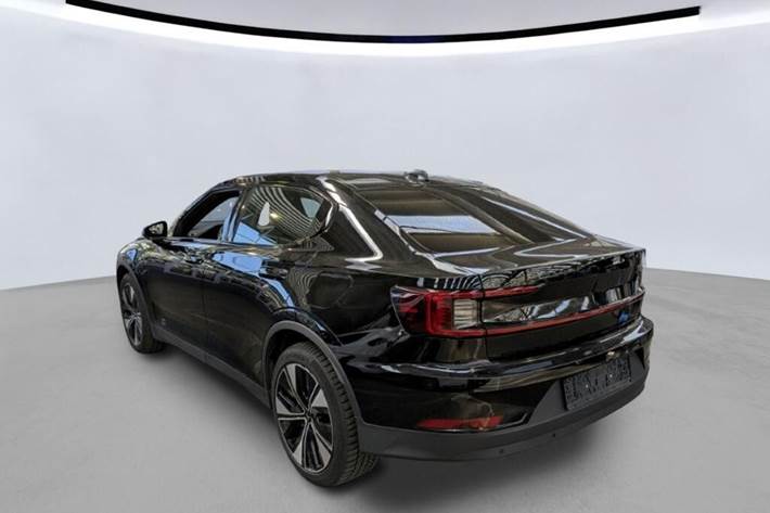 Sort Polestar 2 fra 2023