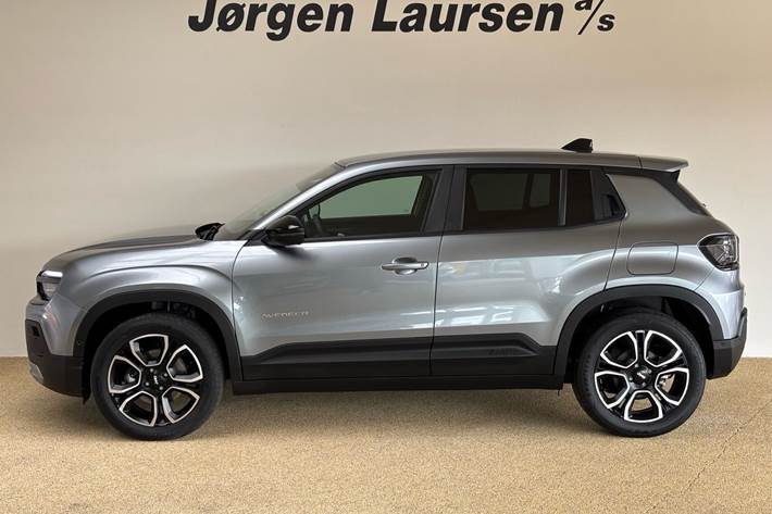 Grå Jeep Avenger fra 2025