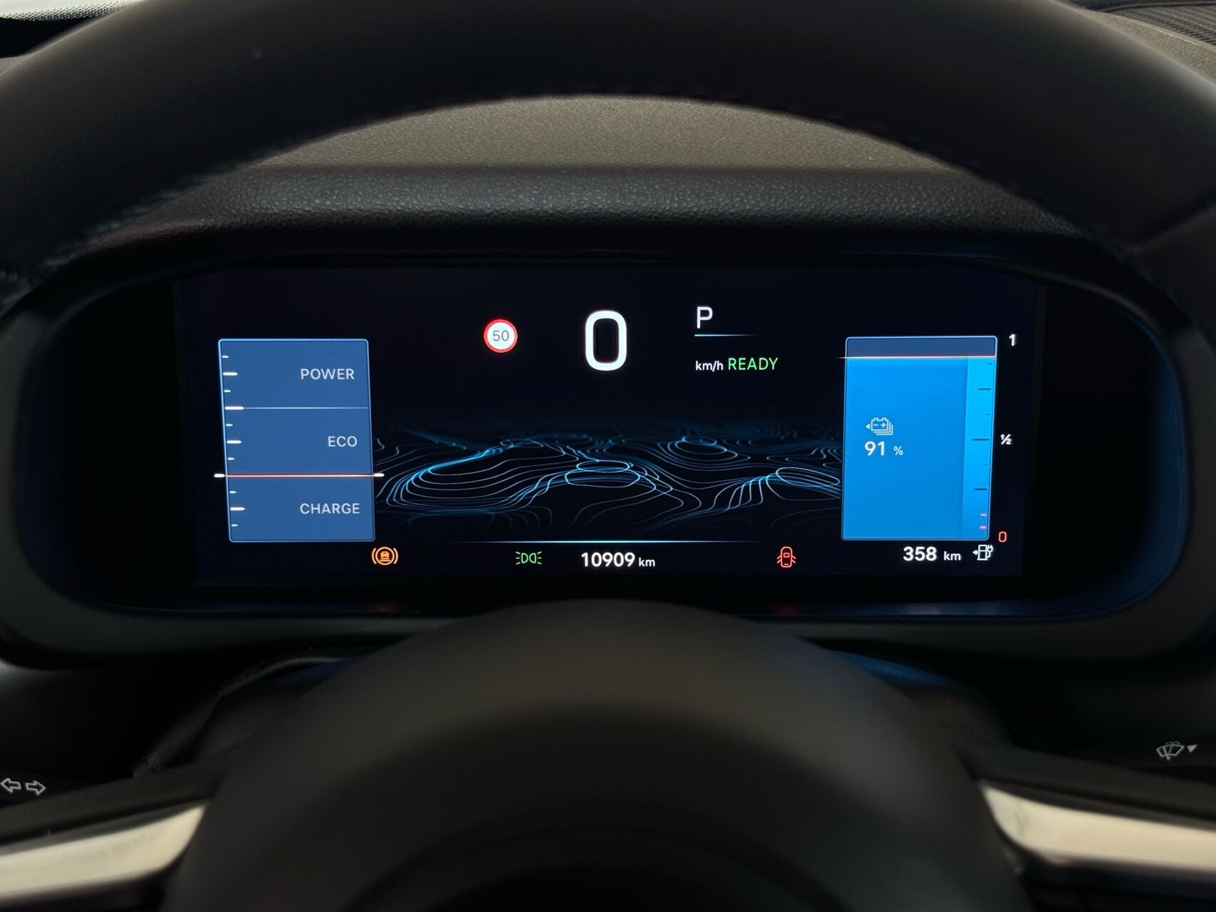 Grå Jeep Avenger fra 2025