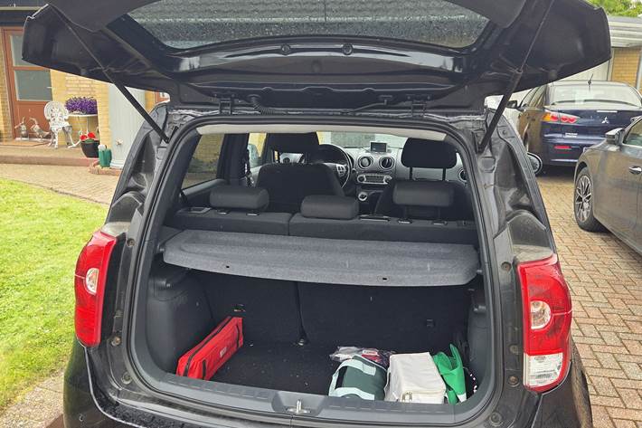 Blå Mitsubishi Colt fra 2013