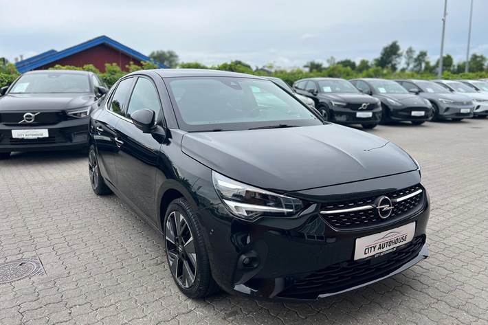 Sort Opel Corsa-e fra 2023