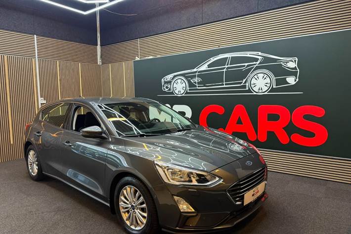 Grå Ford Focus fra 2019
