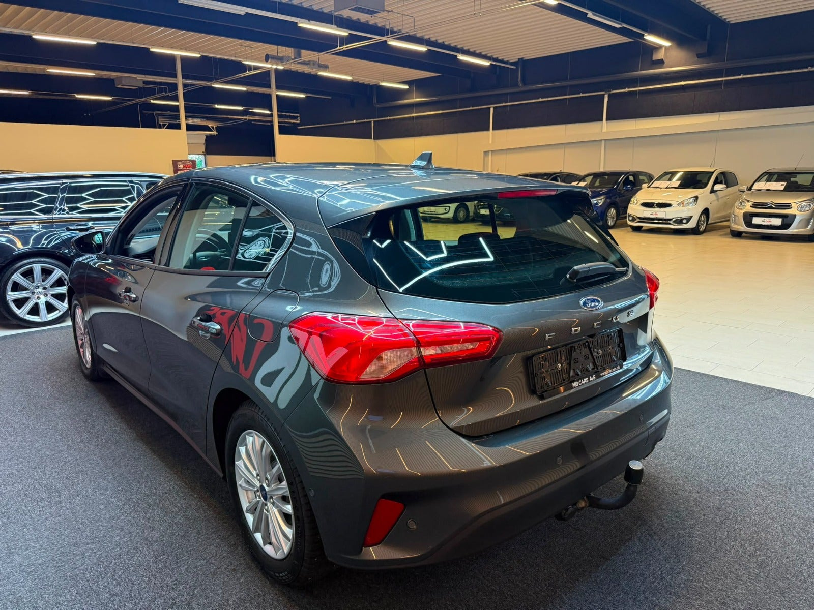 Grå Ford Focus fra 2019