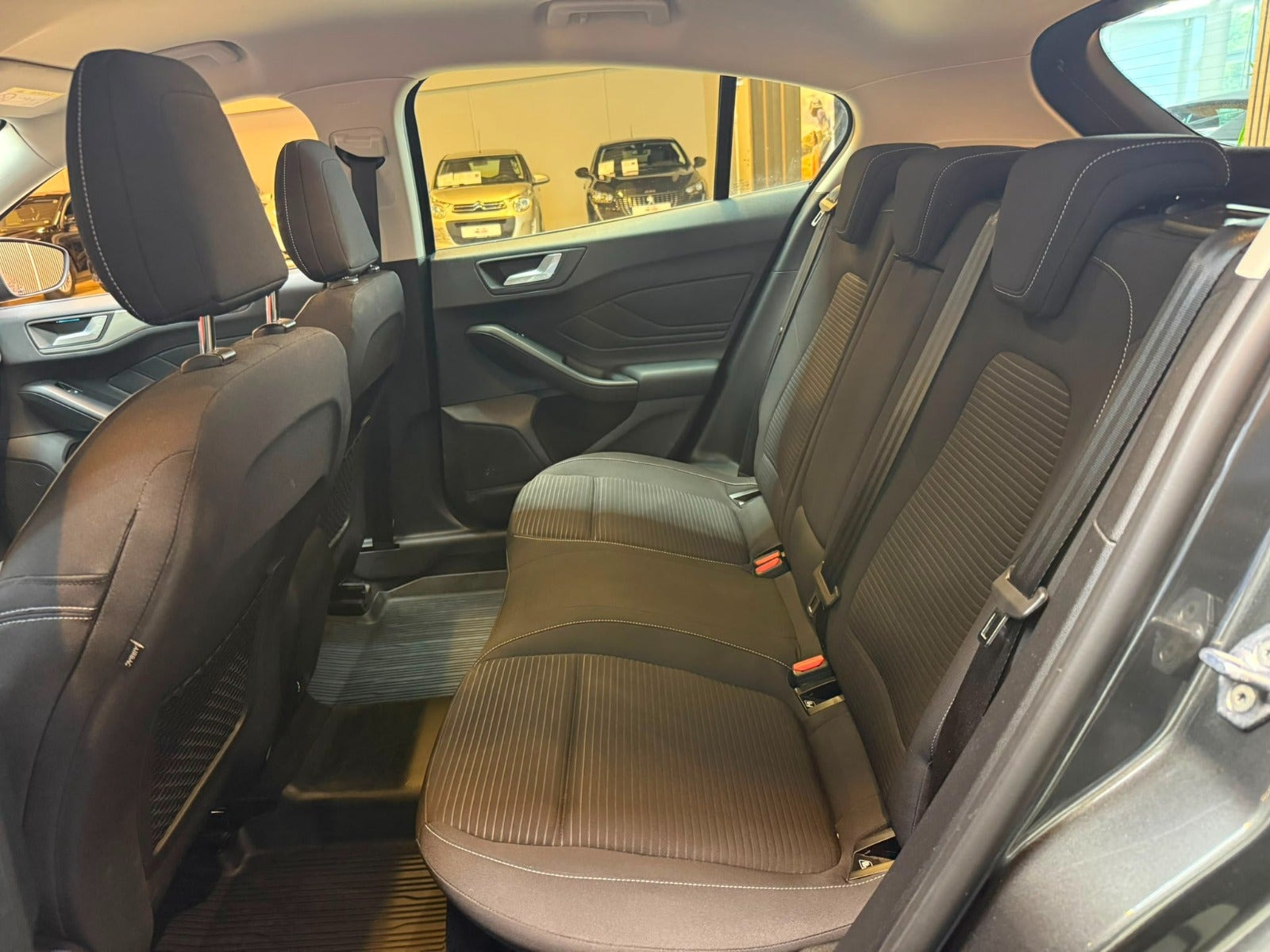 Grå Ford Focus fra 2019