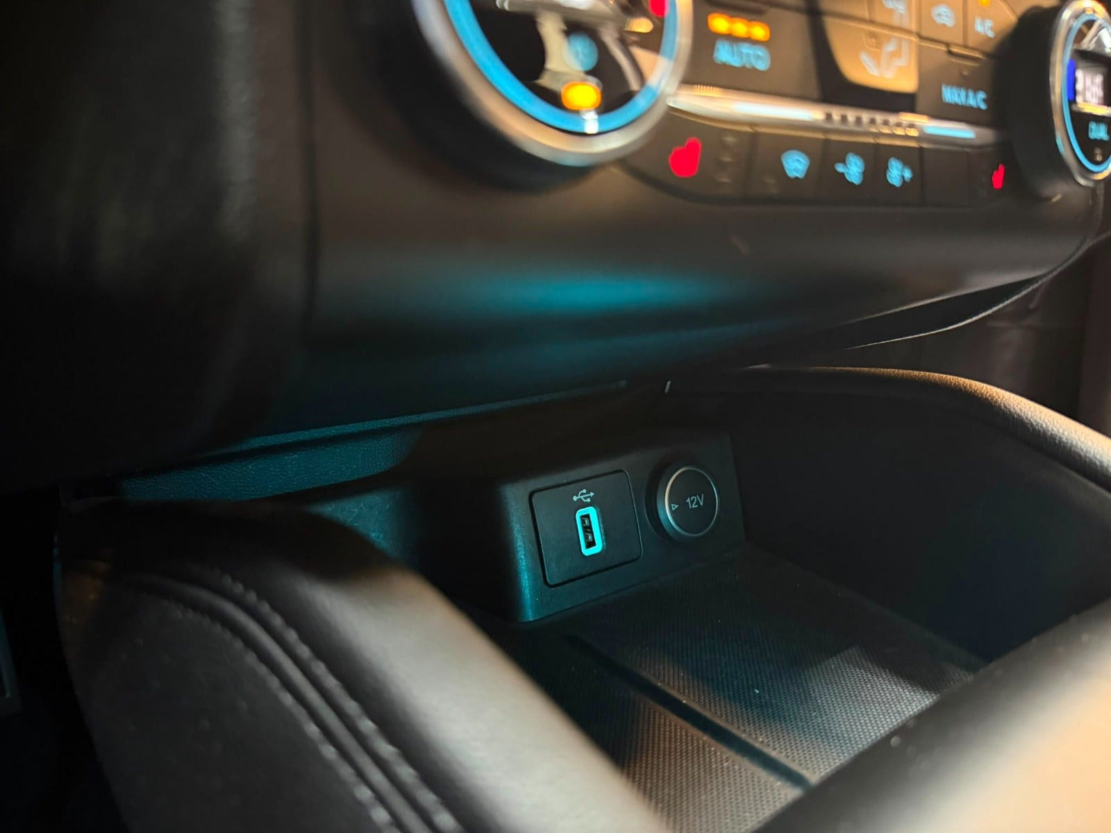 Grå Ford Focus fra 2019