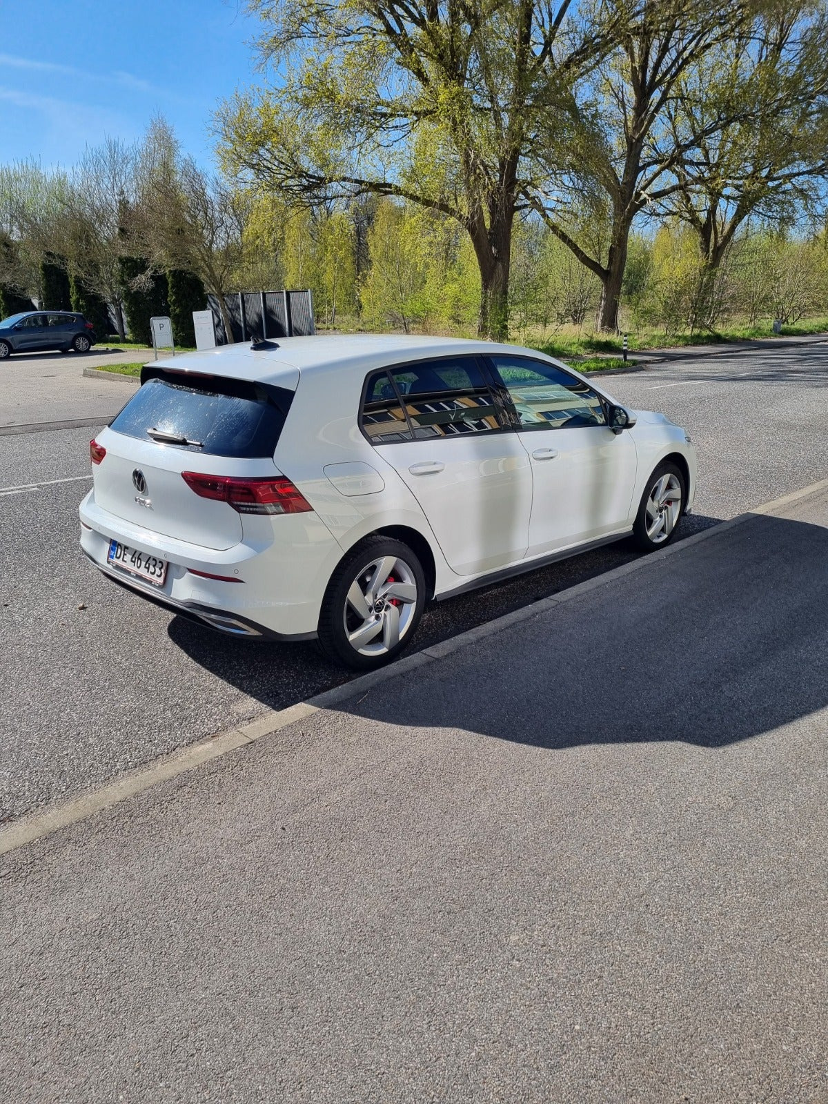 Hvid VW Golf VIII fra 2021