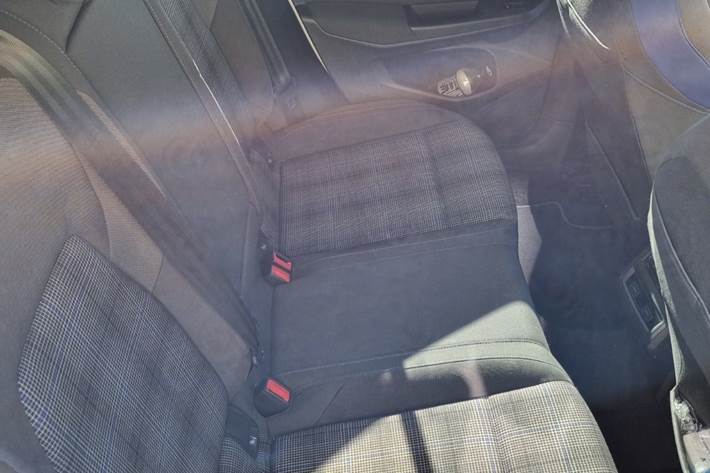 Hvid VW Golf VIII fra 2020