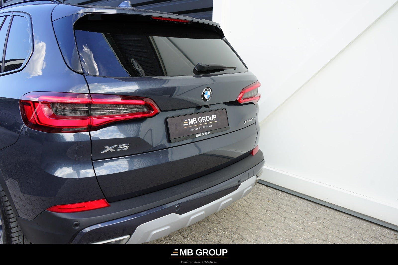 Grå BMW X5 fra 2020