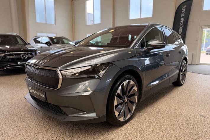Grå Skoda Enyaq fra 2021 set udefra